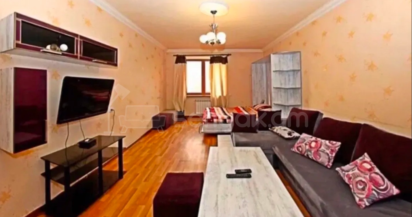 2 Սենյականոց Բնակարան Քարե Շենքում, 48քմ, 4/5 հարկ, Կապիտալ Վերանորոգված