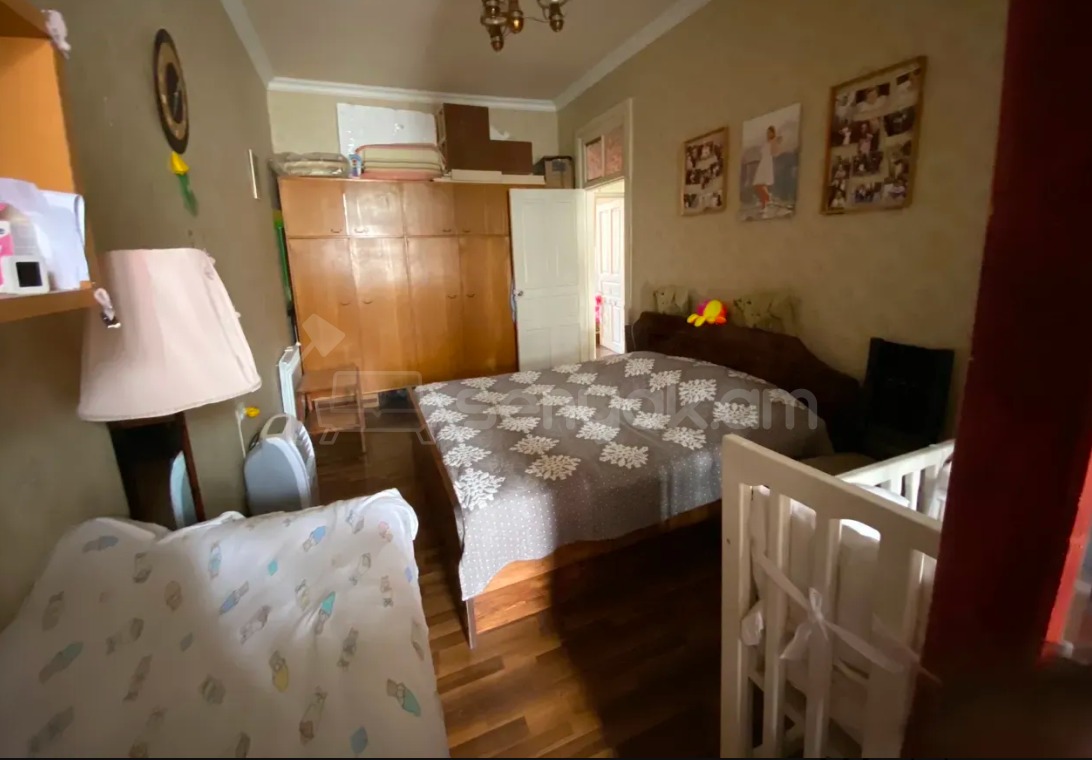 3 Սենյականոց Բնակարան Քարե Շենքում, 57քմ, 2/4 հարկ, Կոսմետիկ Վերանորոգված