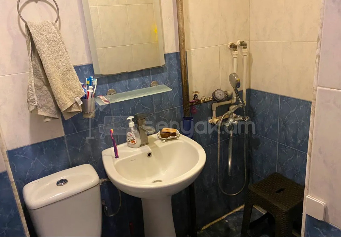 3 Սենյականոց Բնակարան Քարե Շենքում, 57քմ, 2/4 հարկ, Կոսմետիկ Վերանորոգված