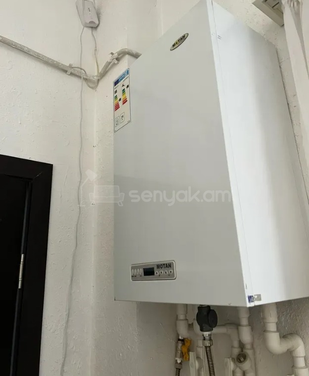 2 Սենյականոց Բնակարան Քարե Շենքում, 46քմ, 2/5 հարկ, Կապիտալ Վերանորոգված