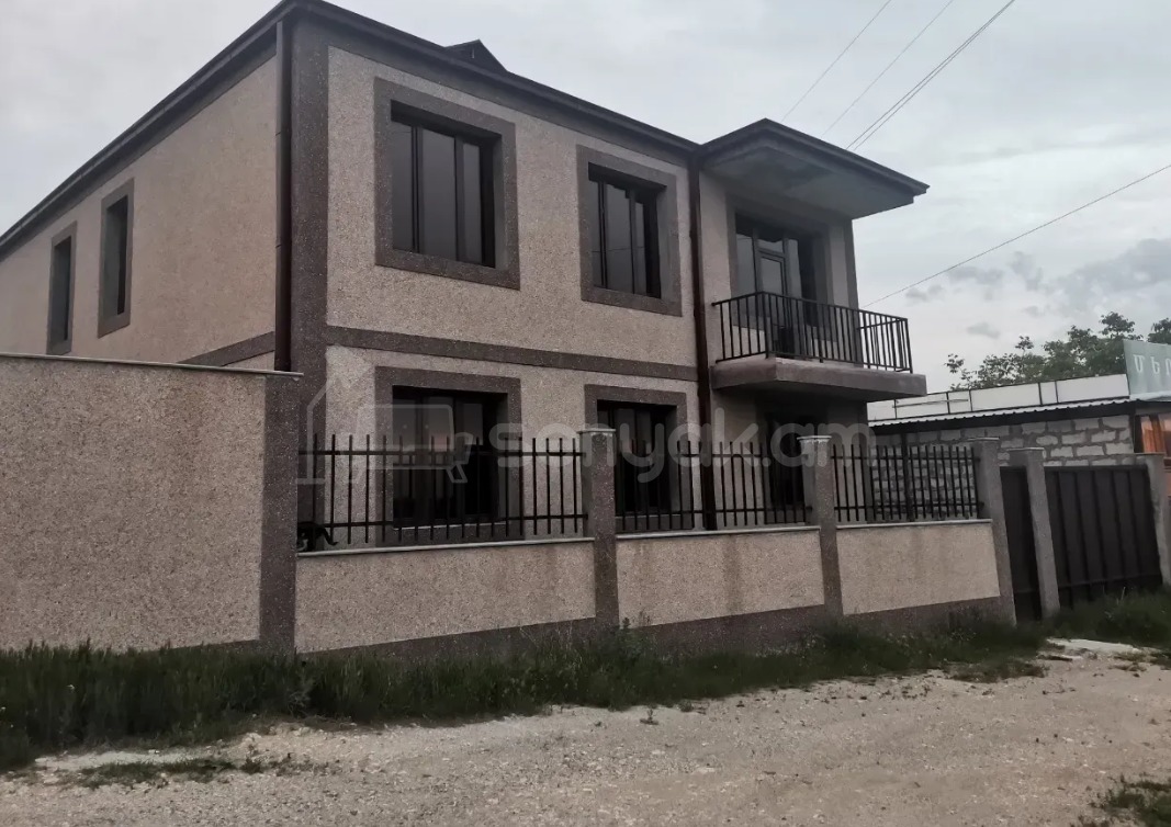 8 Սենյականոց Շքեղ Առանձնատուն, 350քմ, Ավտոտնակով