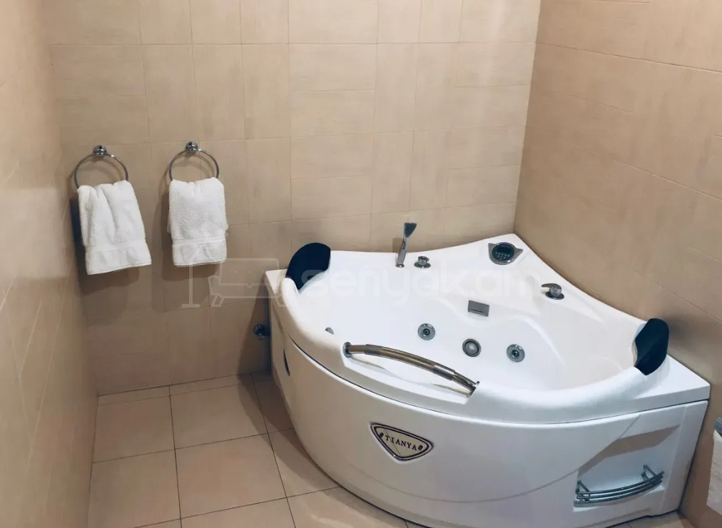 8 Սենյականոց Շքեղ Առանձնատուն, 1000քմ, Լողավազանով