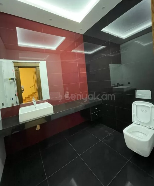 8 Սենյականոց Շքեղ Առանձնատուն, 1250քմ, Լողավազանով, Ավտոտնակով