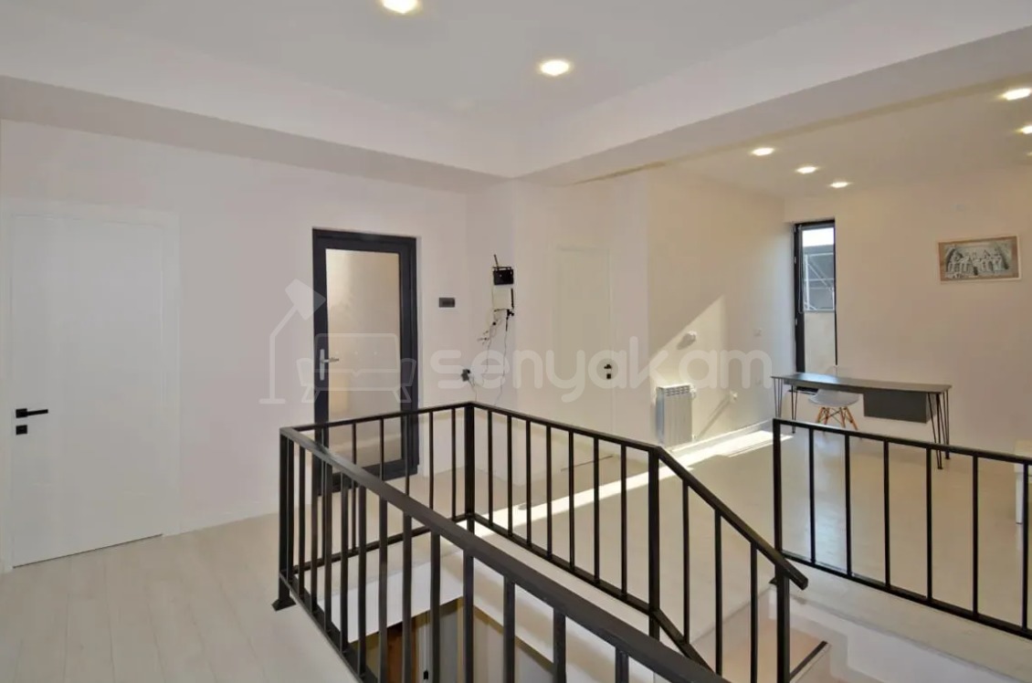 8 Սենյականոց Սեփական Տուն, 302քմ, Դիզայներական Վերանորոգված