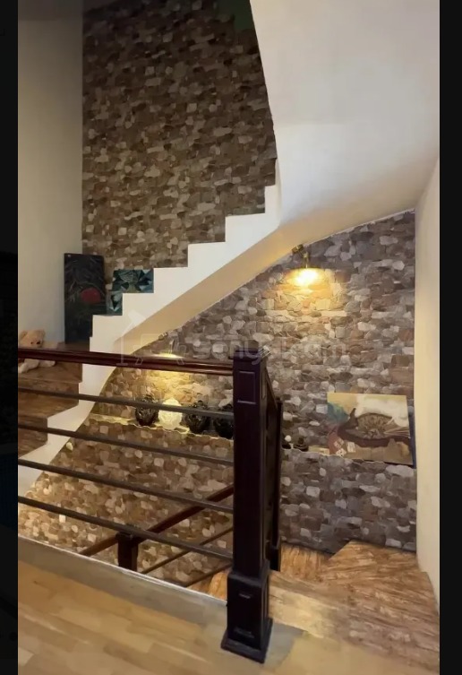 5 Սենյականոց Սեփական Տուն, 350քմ, Կապիտալ Վերանորոգված