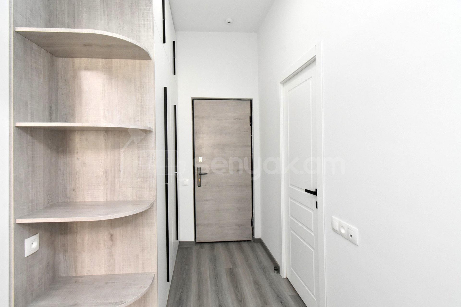 2 Սենյականոց Բնակարան Նորակառույցում, 60քմ, 14/17 հարկ, Դիզայներական Վերանորոգված, Կահավորված, Արևկող