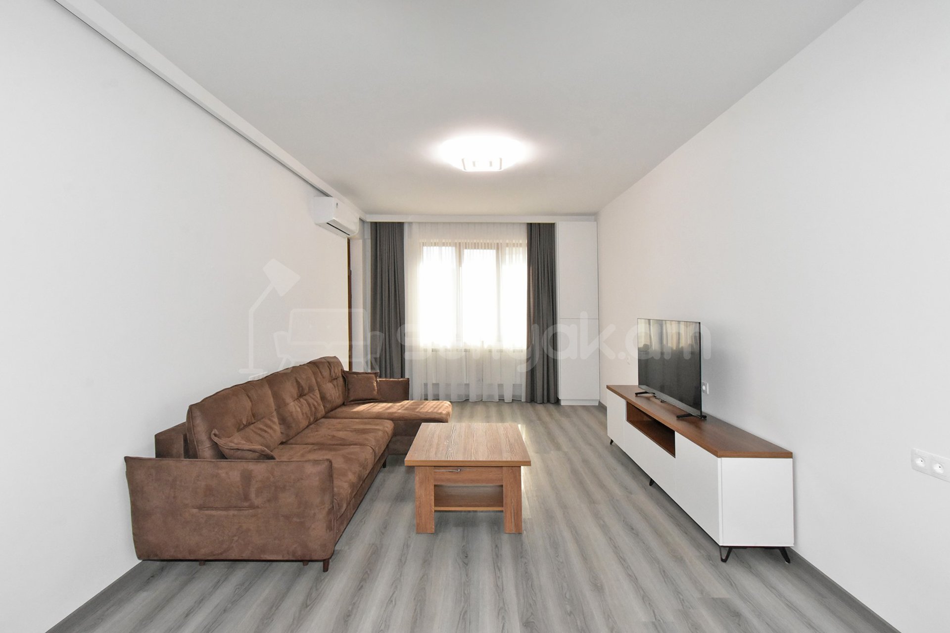 2 Սենյականոց Բնակարան Նորակառույցում, 60քմ, 14/17 հարկ, Դիզայներական Վերանորոգված, Կահավորված, Արևկող