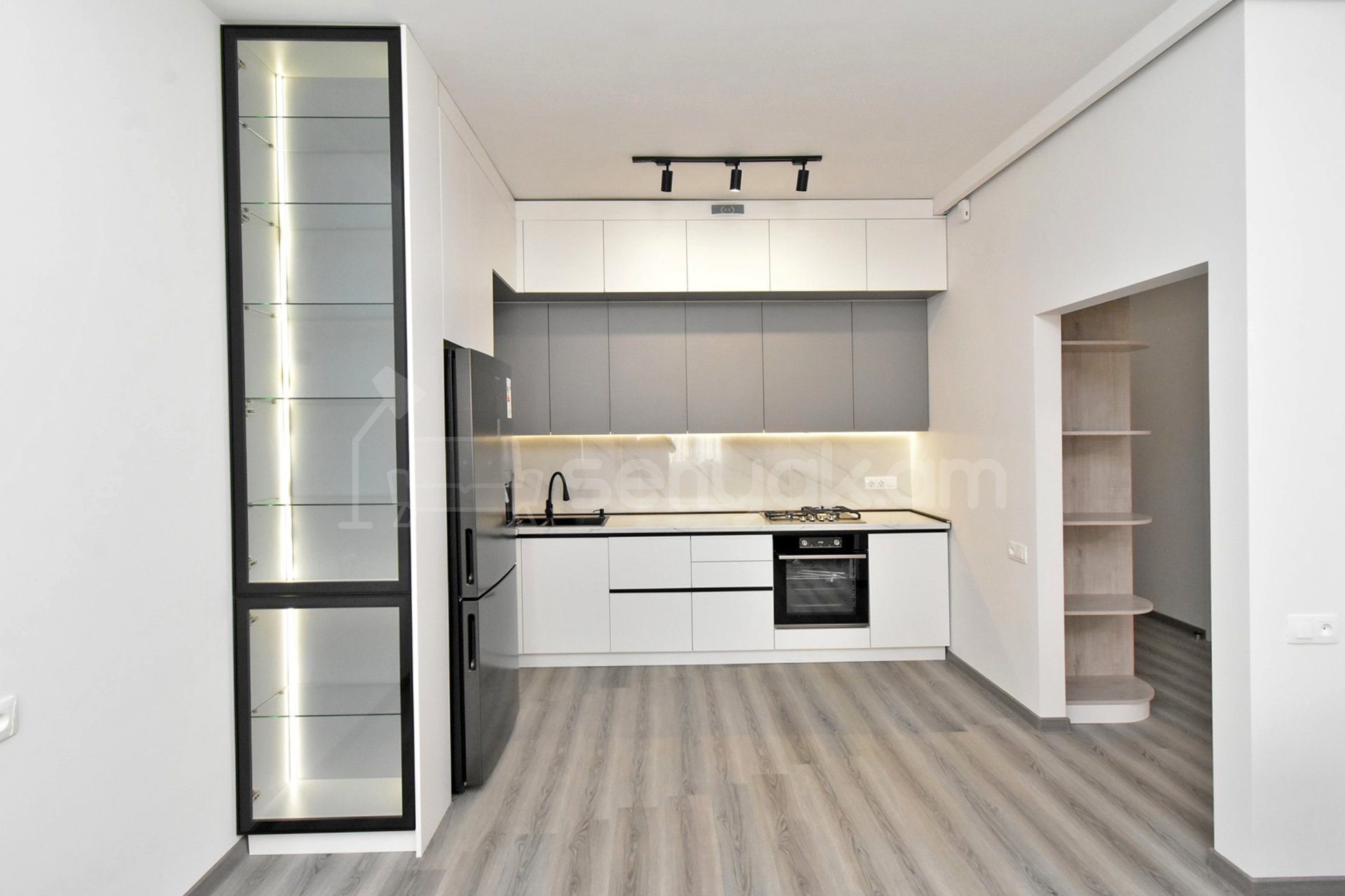 2 Սենյականոց Բնակարան Նորակառույցում, 60քմ, 14/17 հարկ, Դիզայներական Վերանորոգված, Կահավորված, Արևկող