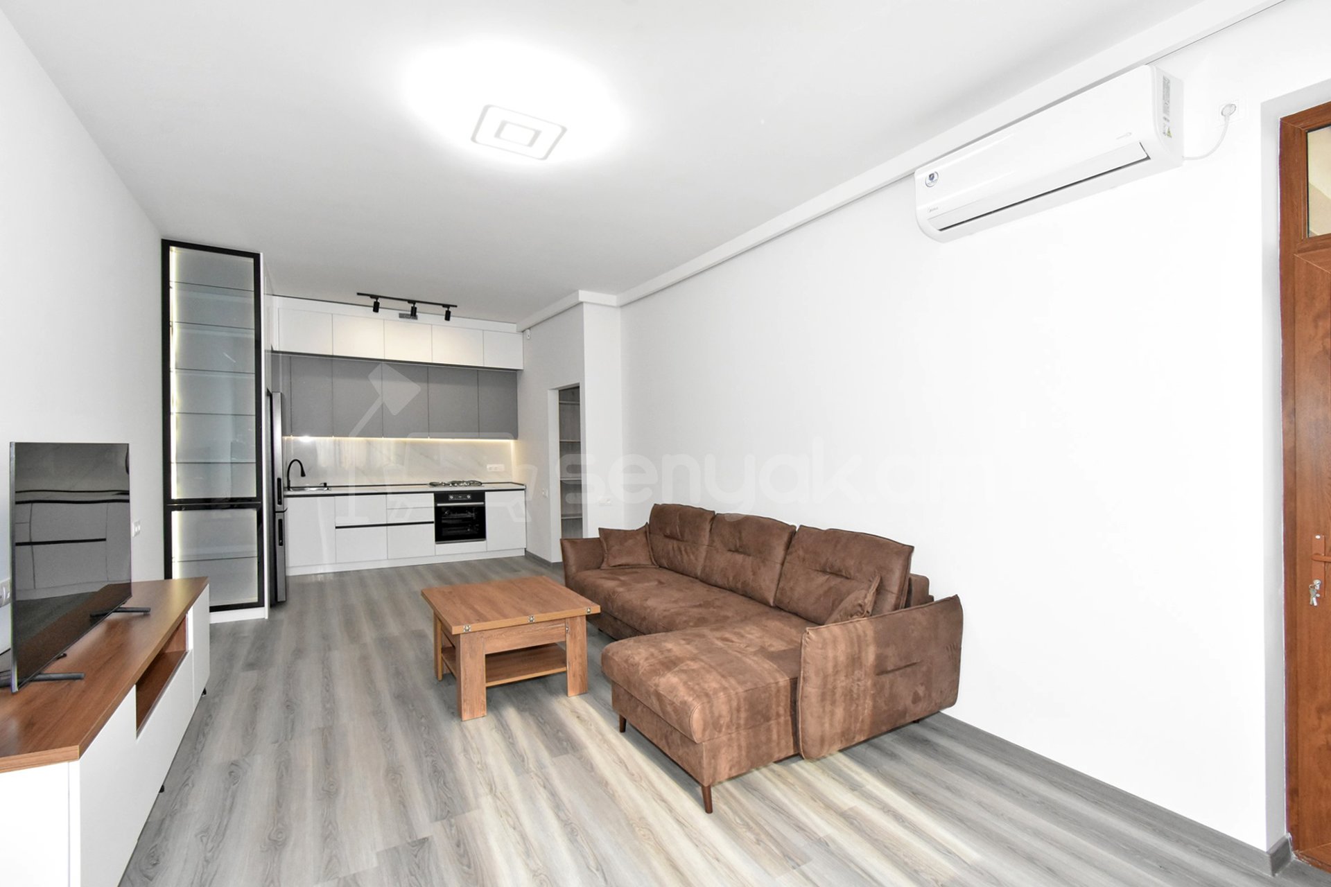 2 Սենյականոց Բնակարան Նորակառույցում, 60քմ, 14/17 հարկ, Դիզայներական Վերանորոգված, Կահավորված, Արևկող