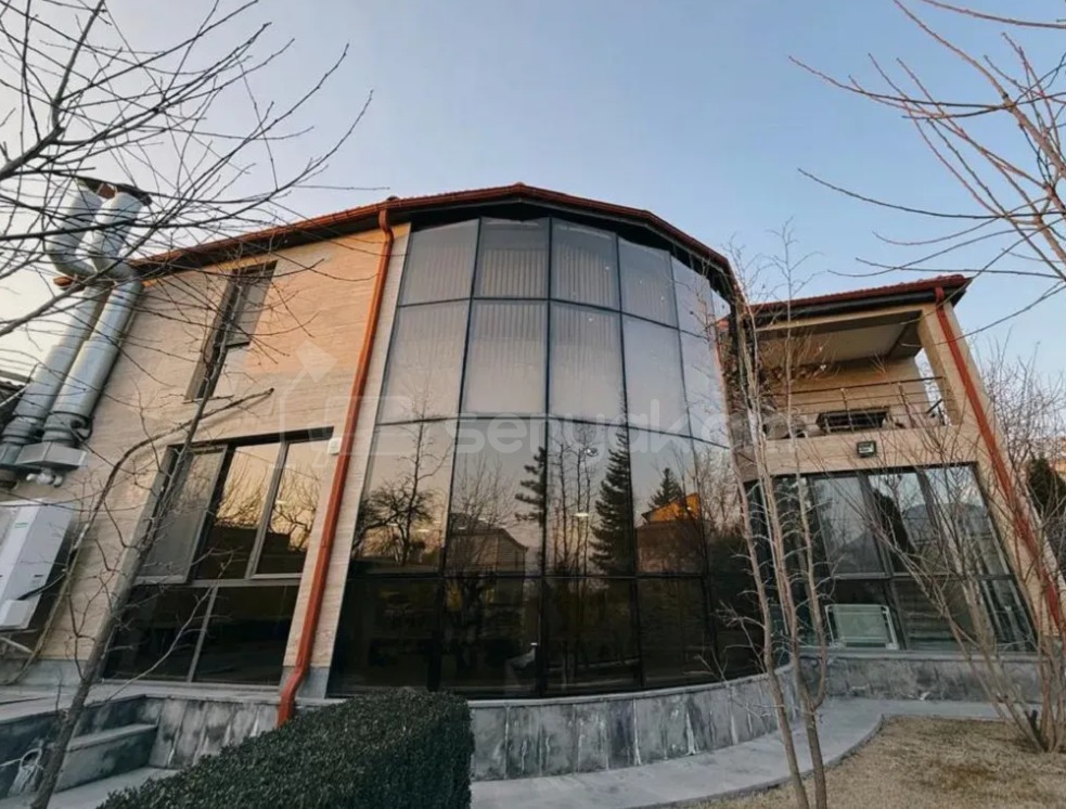 4 Սենյականոց Շքեղ Առանձնատուն, 230քմ, Լողավազանով