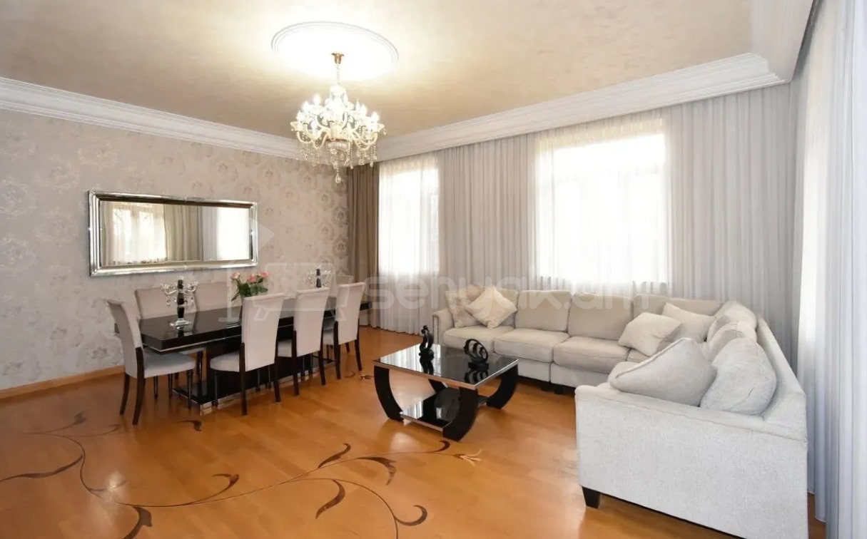 8 Սենյականոց Շքեղ Առանձնատուն, 700քմ, Լողավազանով, Ավտոտնակով