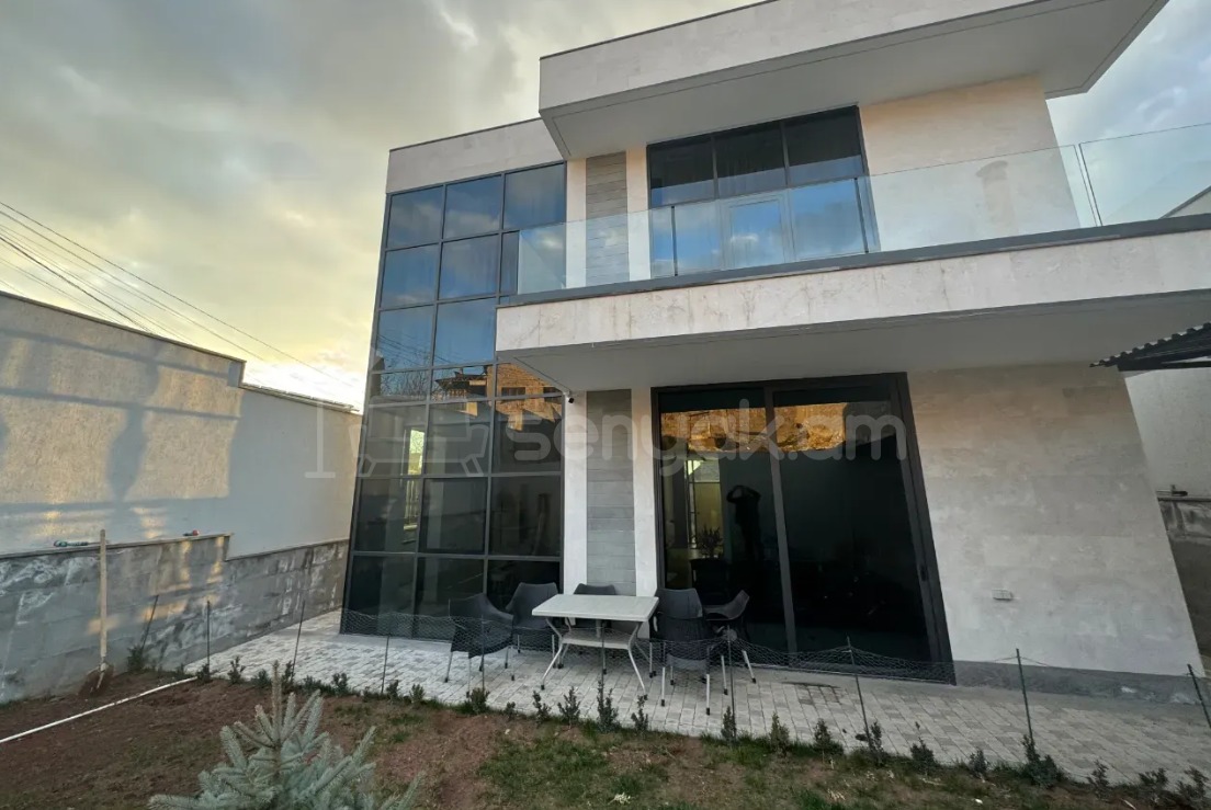 6 Սենյականոց Շքեղ Առանձնատուն, 270քմ