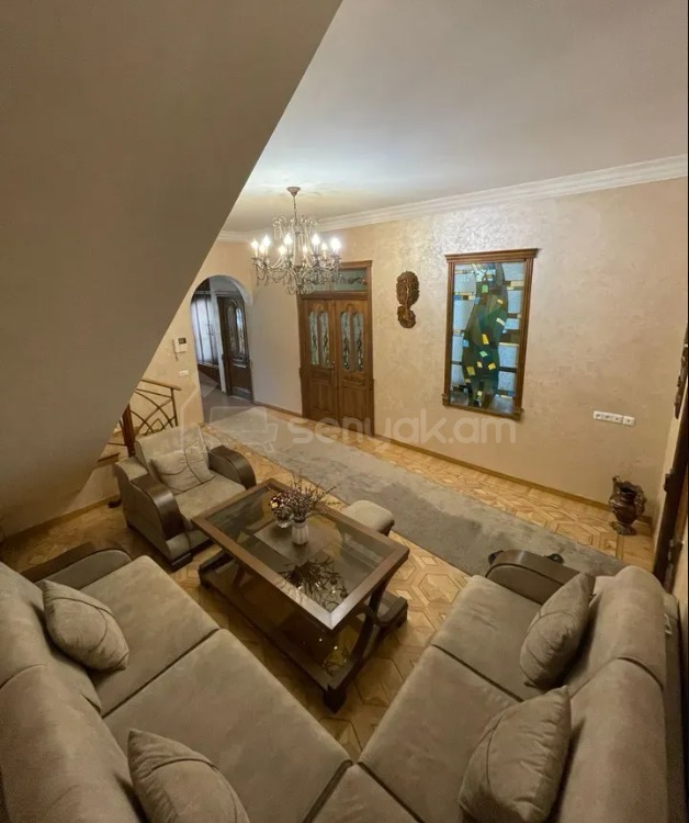 6 Սենյականոց Շքեղ Առանձնատուն, 360քմ