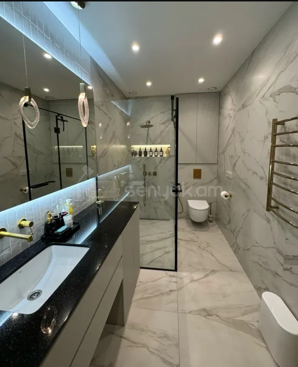 6 Սենյականոց Շքեղ Առանձնատուն, 360քմ