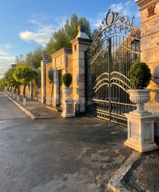 8 Սենյականոց Շքեղ Առանձնատուն, 860քմ