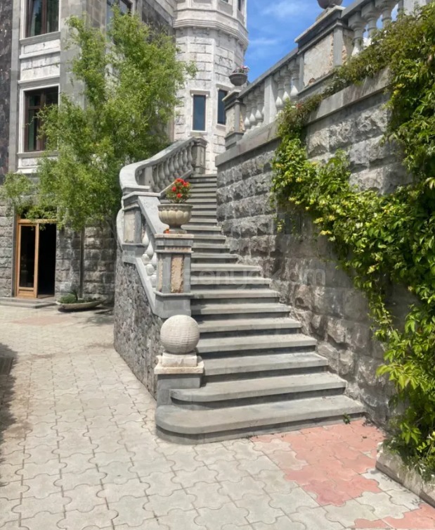 8 Սենյականոց Շքեղ Առանձնատուն, 860քմ