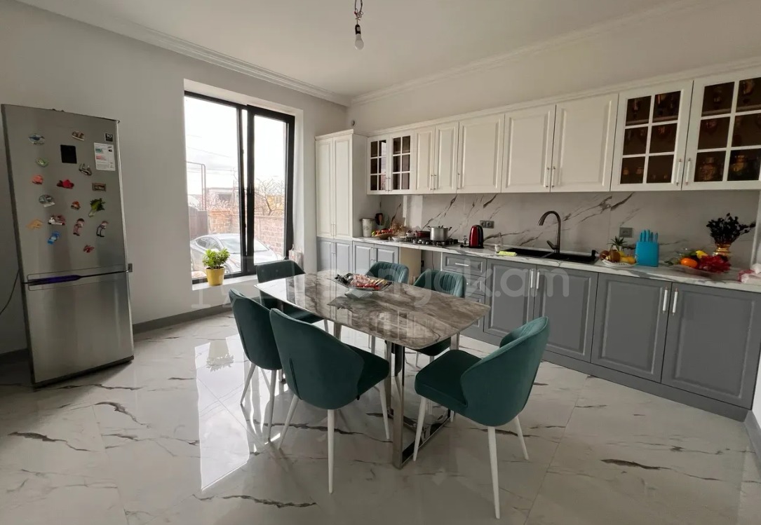 3 Սենյականոց Սեփական Տուն, 106քմ, Դիզայներական Վերանորոգված