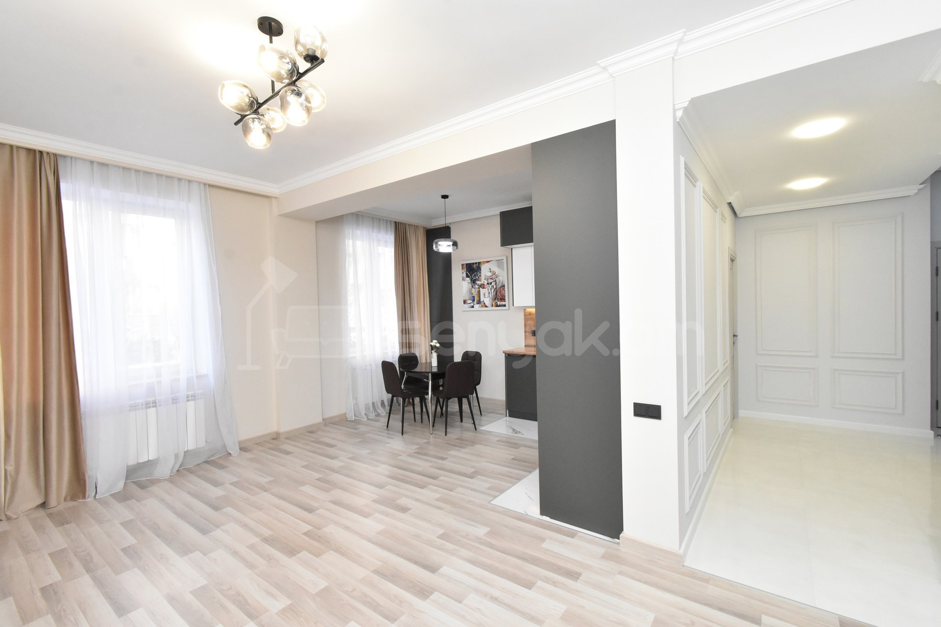 4 Սենյականոց Բնակարան, 78քմ, 1/6 հարկ, Կապիտալ Վերանորոգված