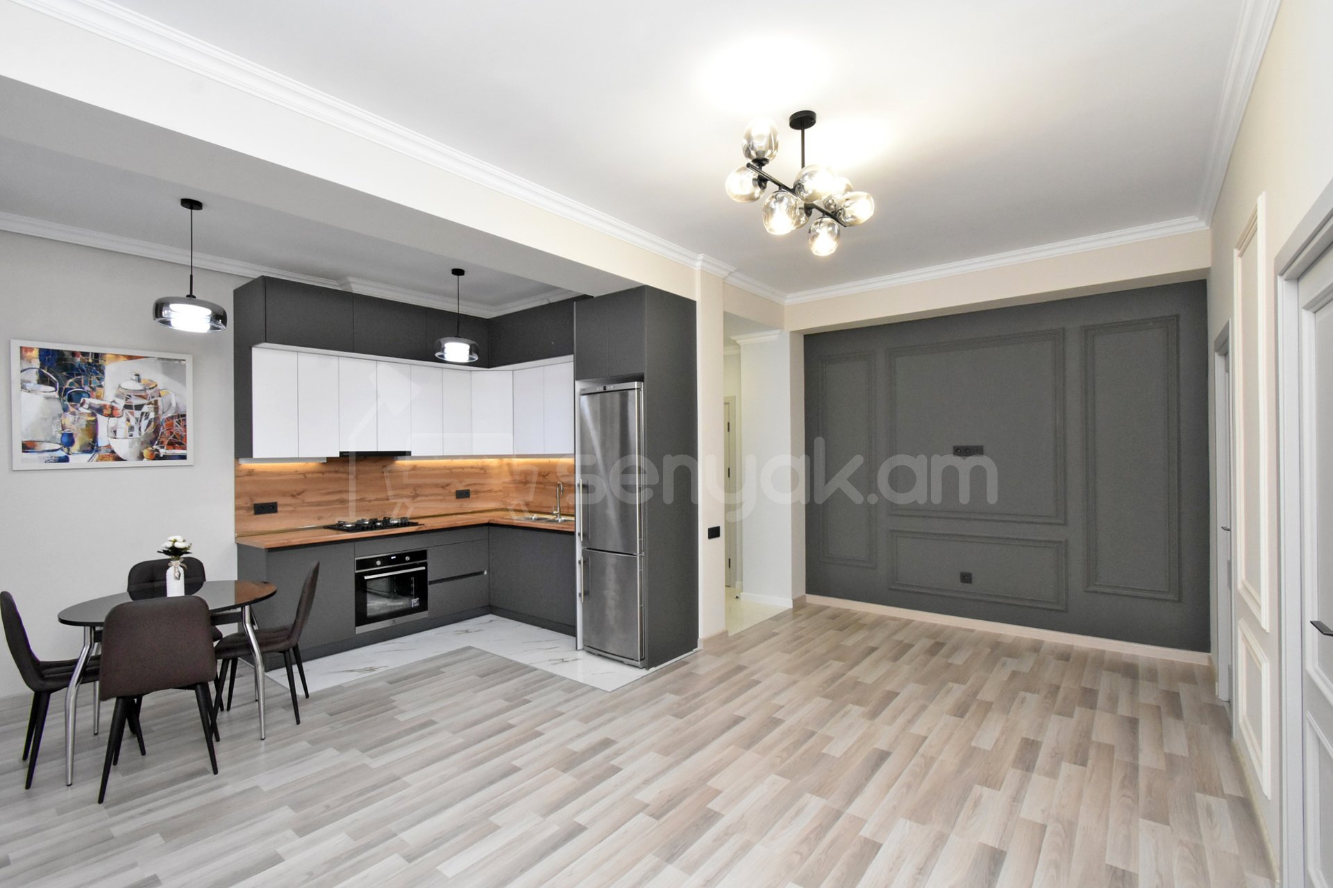 4 Սենյականոց Բնակարան, 78քմ, 1/6 հարկ, Կապիտալ Վերանորոգված