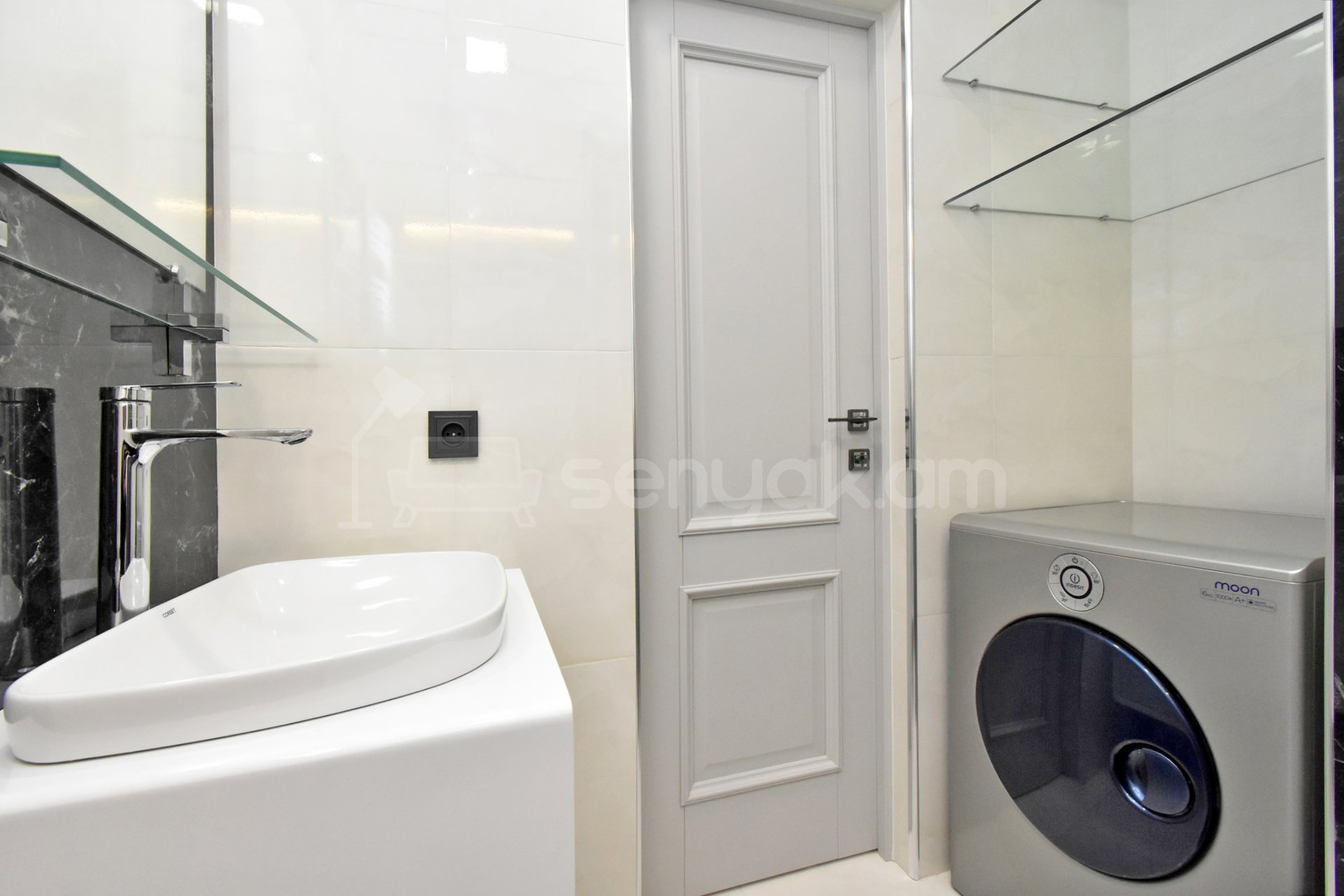 4 Սենյականոց Բնակարան, 78քմ, 1/6 հարկ, Կապիտալ Վերանորոգված