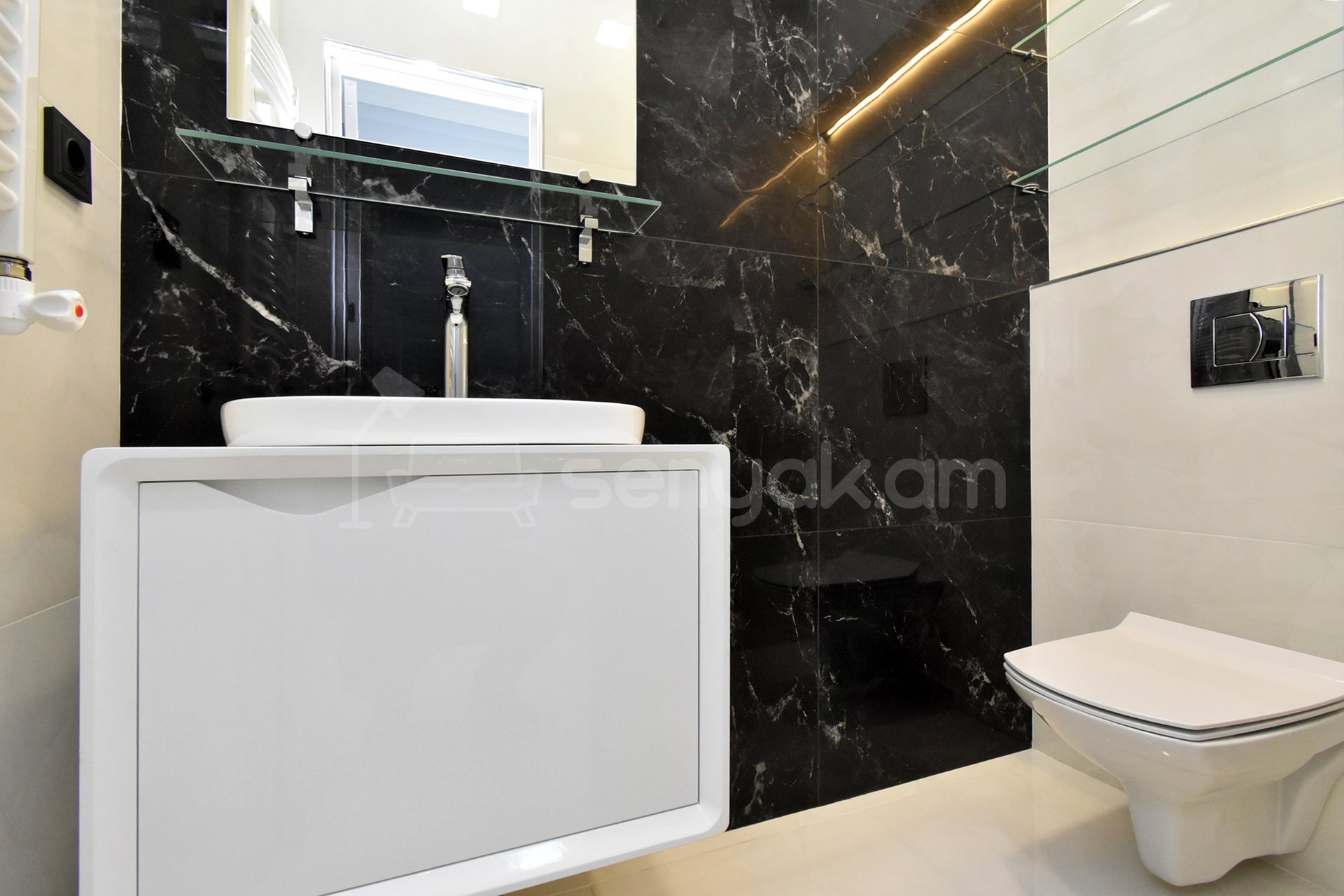 4 Սենյականոց Բնակարան, 78քմ, 1/6 հարկ, Կապիտալ Վերանորոգված