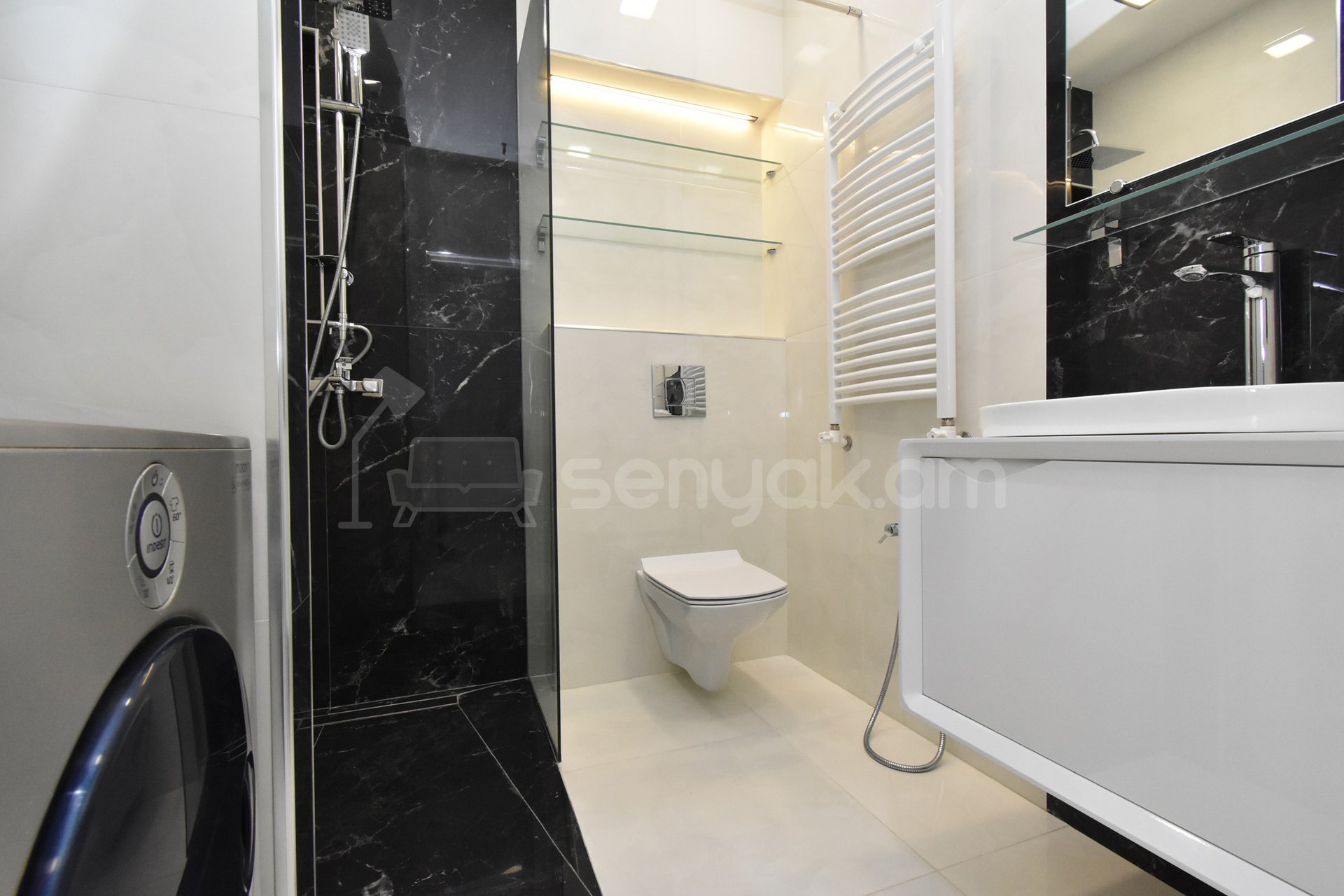 4 Սենյականոց Բնակարան, 78քմ, 1/6 հարկ, Կապիտալ Վերանորոգված