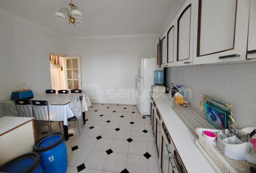 5 Սենյականոց Շքեղ Առանձնատուն, 300քմ