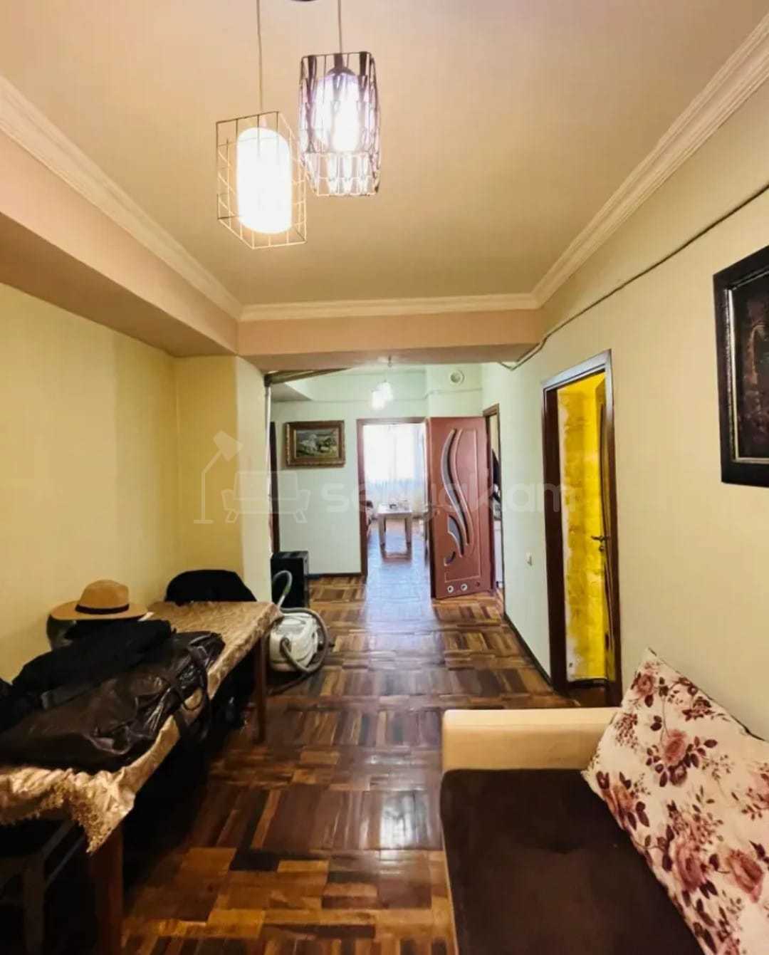 3 Սենյականոց Բնակարան, 92քմ, 14/14 հարկ, Նորմալ Վիճակում