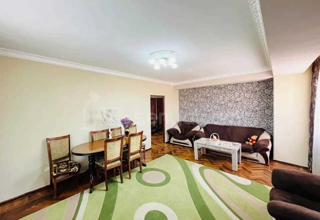 3 Սենյականոց Բնակարան, 92քմ, 14/14 հարկ, Նորմալ Վիճակում