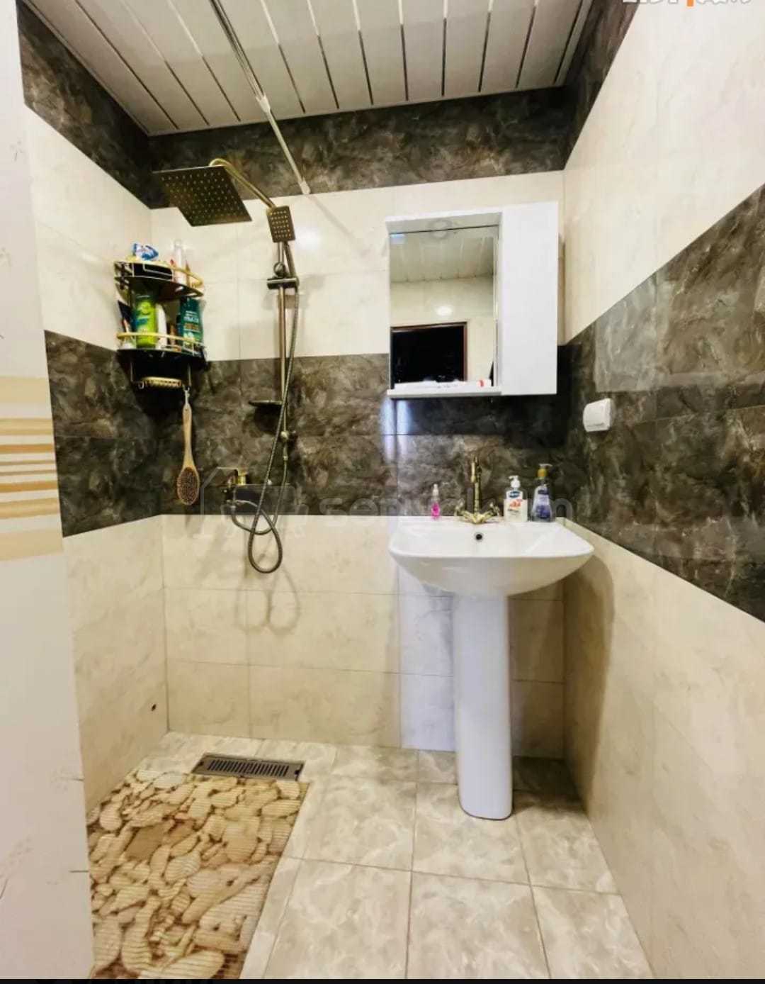 3 Սենյականոց Բնակարան, 92քմ, 14/14 հարկ, Նորմալ Վիճակում