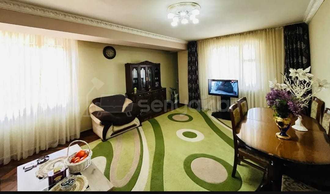 3 Սենյականոց Բնակարան, 92քմ, 14/14 հարկ, Նորմալ Վիճակում