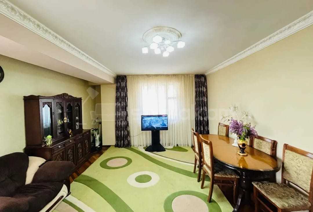 3 Սենյականոց Բնակարան, 92քմ, 14/14 հարկ, Նորմալ Վիճակում