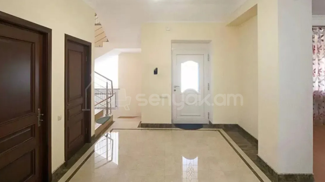 5 Սենյականոց Շքեղ Առանձնատուն, 500քմ