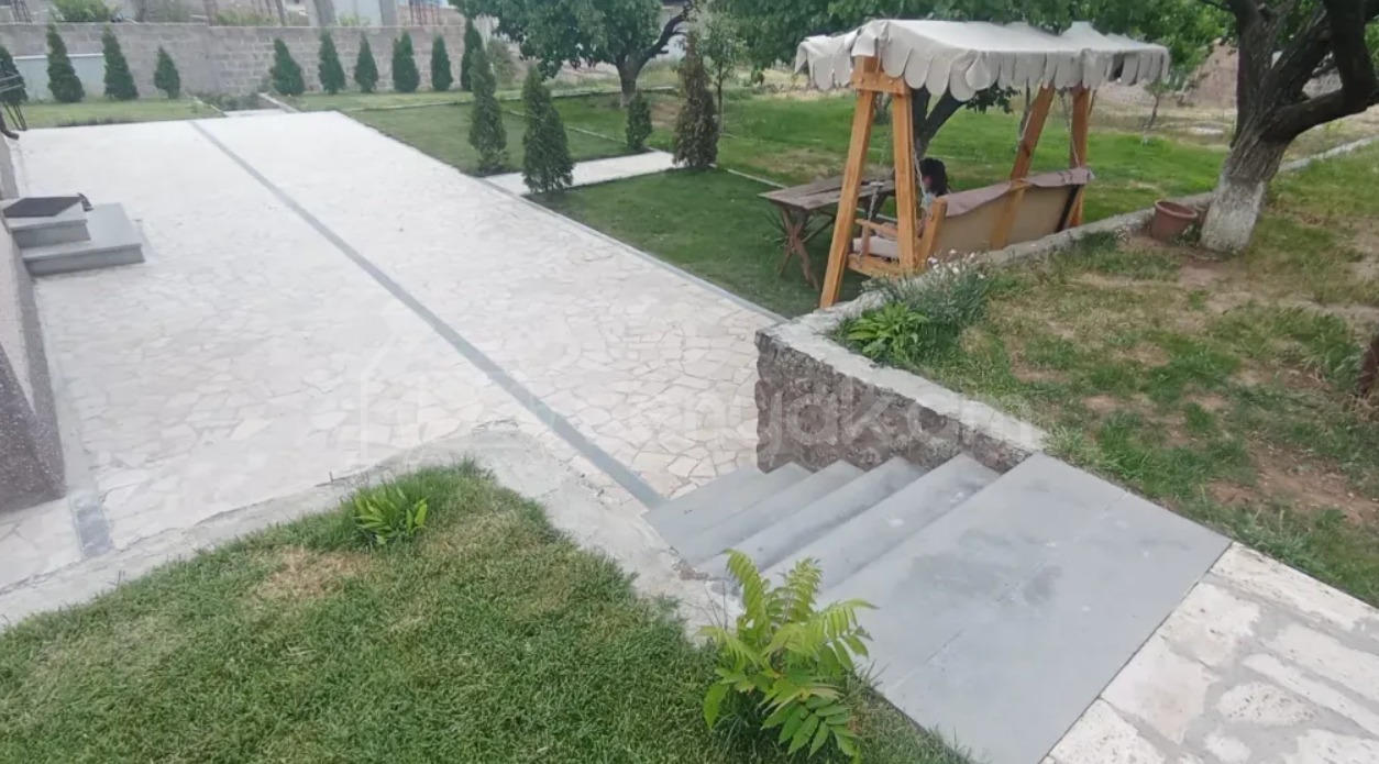 5 Սենյականոց Շքեղ Առանձնատուն, 200քմ