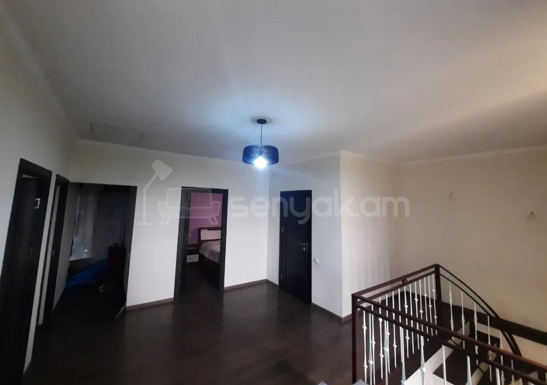 5 Սենյականոց Շքեղ Առանձնատուն, 200քմ