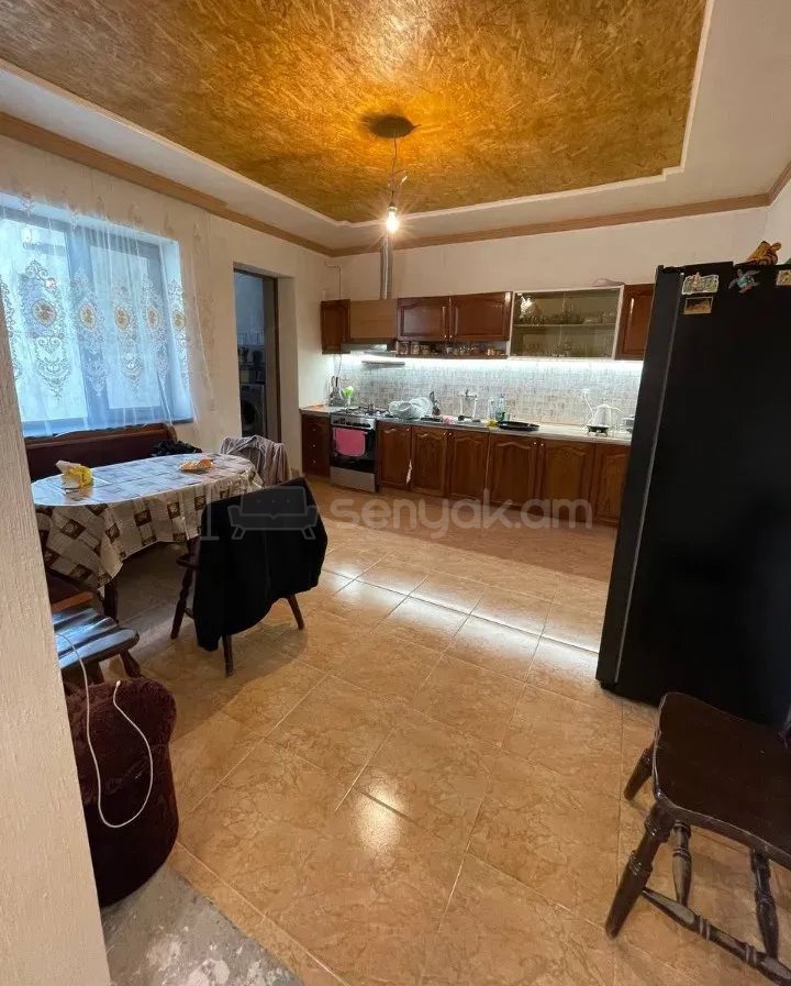 4 Սենյականոց Սեփական Տուն, 120քմ, Կապիտալ Վերանորոգված, Ավտոտնակով