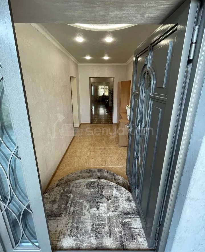 4 Սենյականոց Սեփական Տուն, 120քմ, Կապիտալ Վերանորոգված, Ավտոտնակով