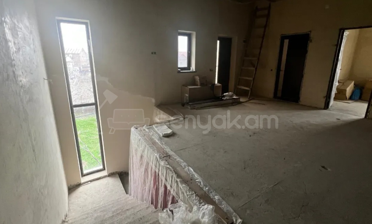 4 Սենյականոց Շքեղ Առանձնատուն, 200քմ