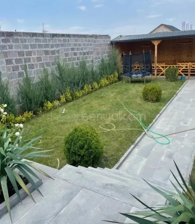 4 Սենյականոց Շքեղ Առանձնատուն, 200քմ