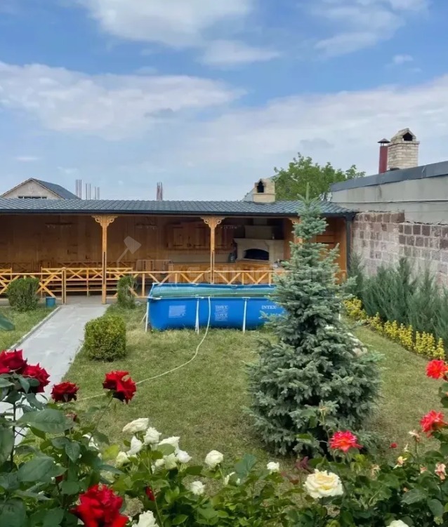 4 Սենյականոց Շքեղ Առանձնատուն, 200քմ