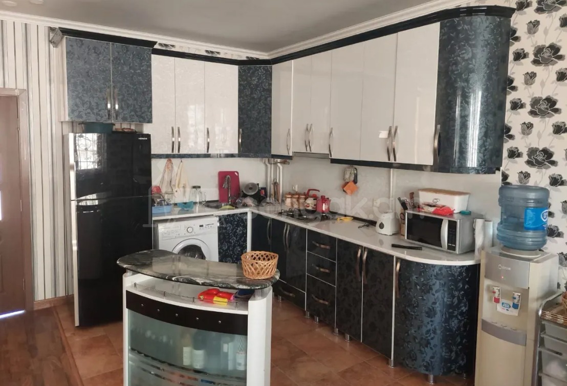 4 Սենյականոց Շքեղ Առանձնատուն, 200քմ