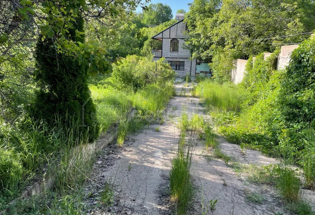 8 Սենյականոց Շքեղ Առանձնատուն, 750քմ