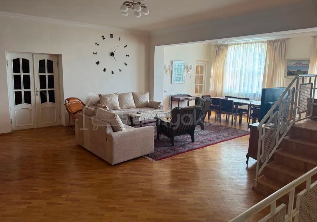 8 Սենյականոց Շքեղ Առանձնատուն, 445քմ