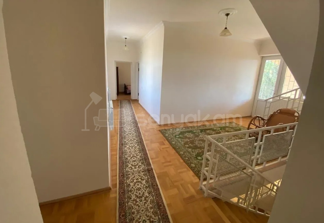 8 Սենյականոց Շքեղ Առանձնատուն, 445քմ