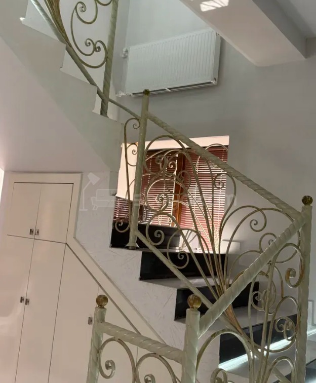 5 Սենյականոց Շքեղ Առանձնատուն, 350քմ