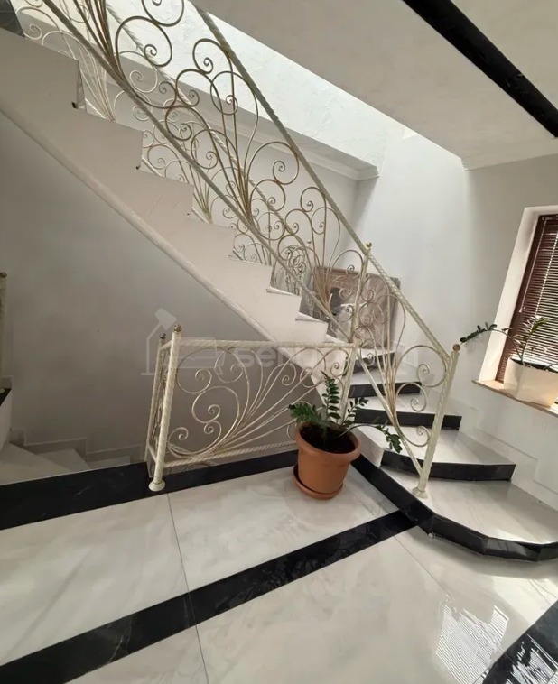 5 Սենյականոց Շքեղ Առանձնատուն, 350քմ