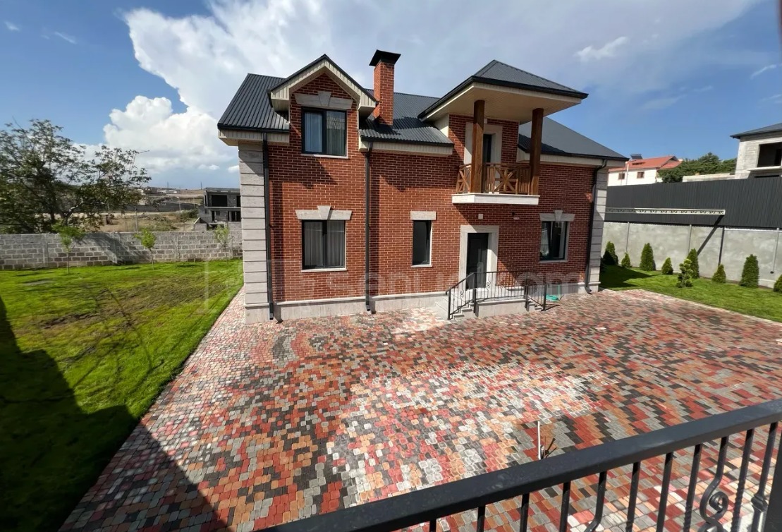 3 Սենյականոց Շքեղ Առանձնատուն, 225քմ