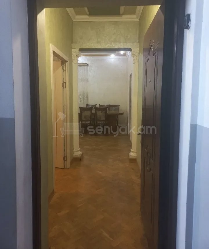 3 Սենյականոց Բնակարան, 78քմ, 3/9 հարկ, Կապիտալ Վերանորոգված, Կահավորված, Արևկող