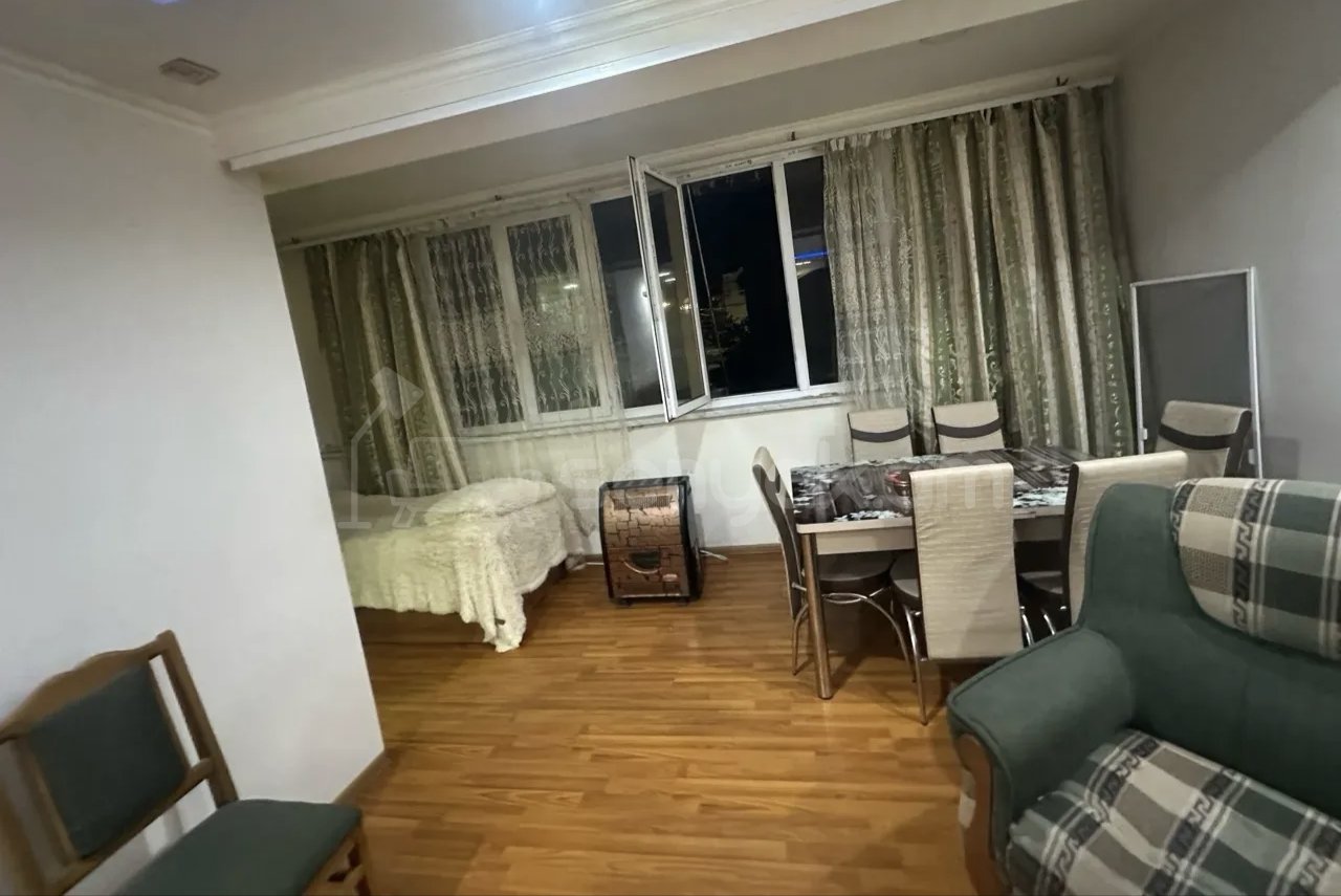 2 Սենյականոց Բնակարան, 40քմ, 3/5 հարկ, Նորմալ Վիճակում, Կահավորված