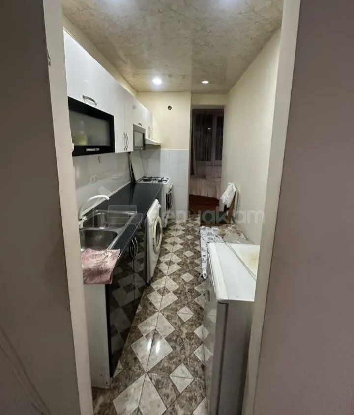 2 Սենյականոց Բնակարան, 40քմ, 3/5 հարկ, Նորմալ Վիճակում, Կահավորված